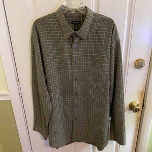 Van Heusen Men's Long Sleeve Shirt